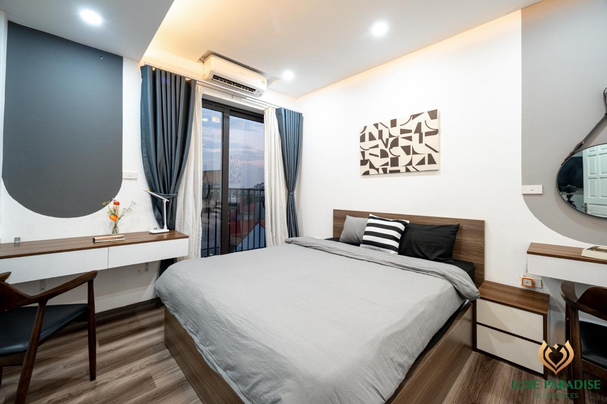 Luxe Paradise Residence 76 To Ngoc Van Hanoi Exterior photo