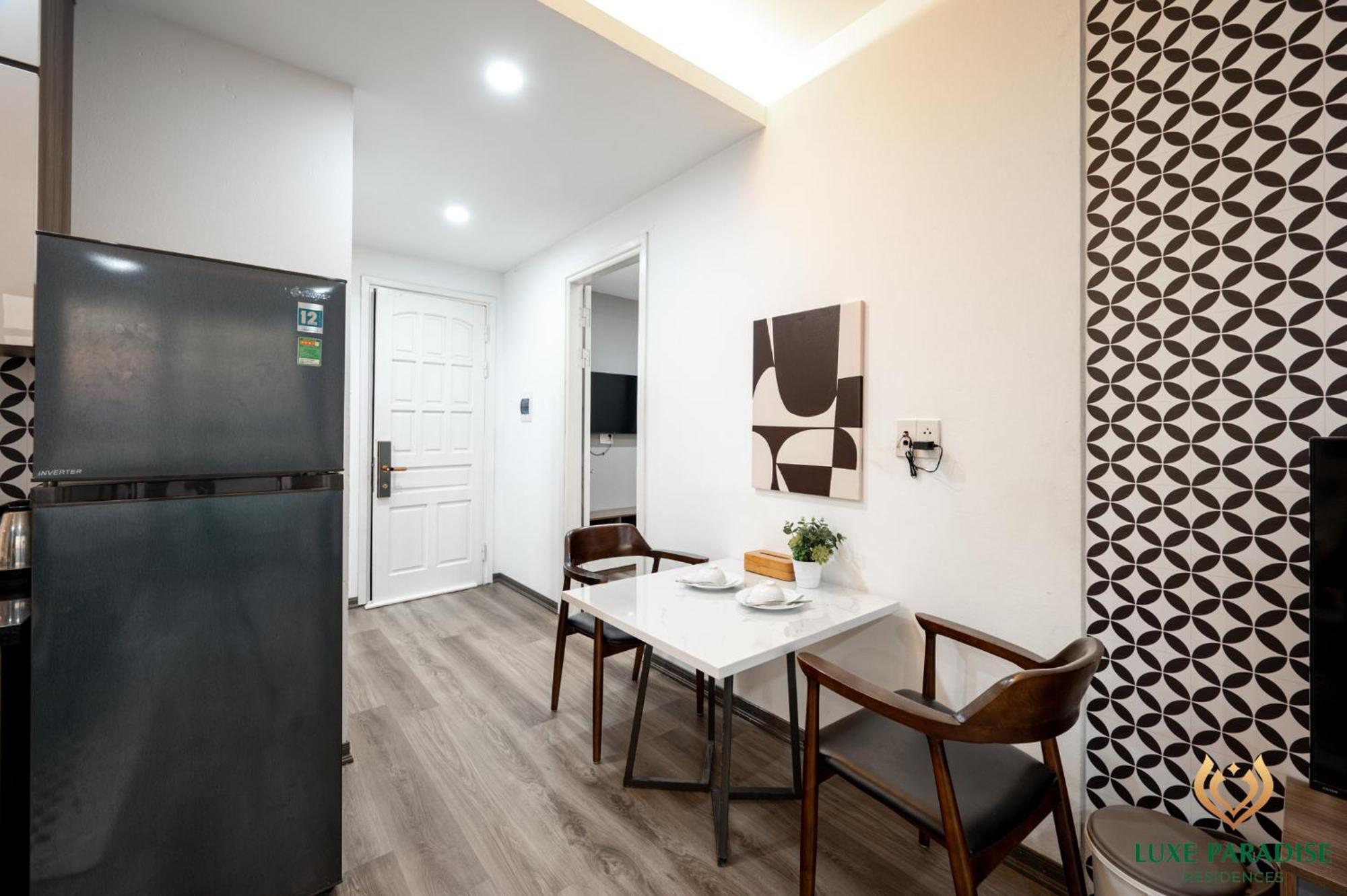 Luxe Paradise Residence 76 To Ngoc Van Hanoi Exterior photo