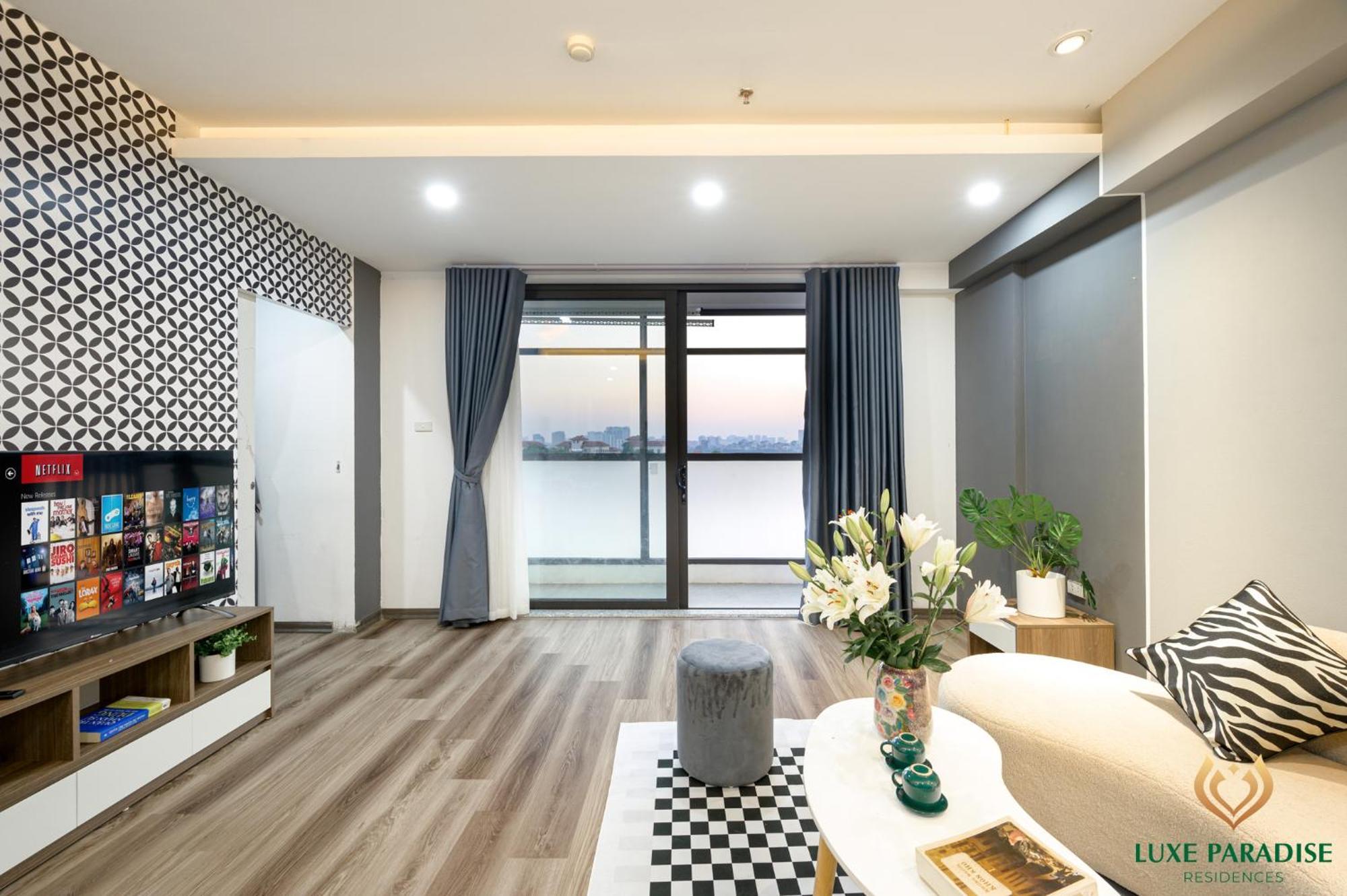 Luxe Paradise Residence 76 To Ngoc Van Hanoi Exterior photo