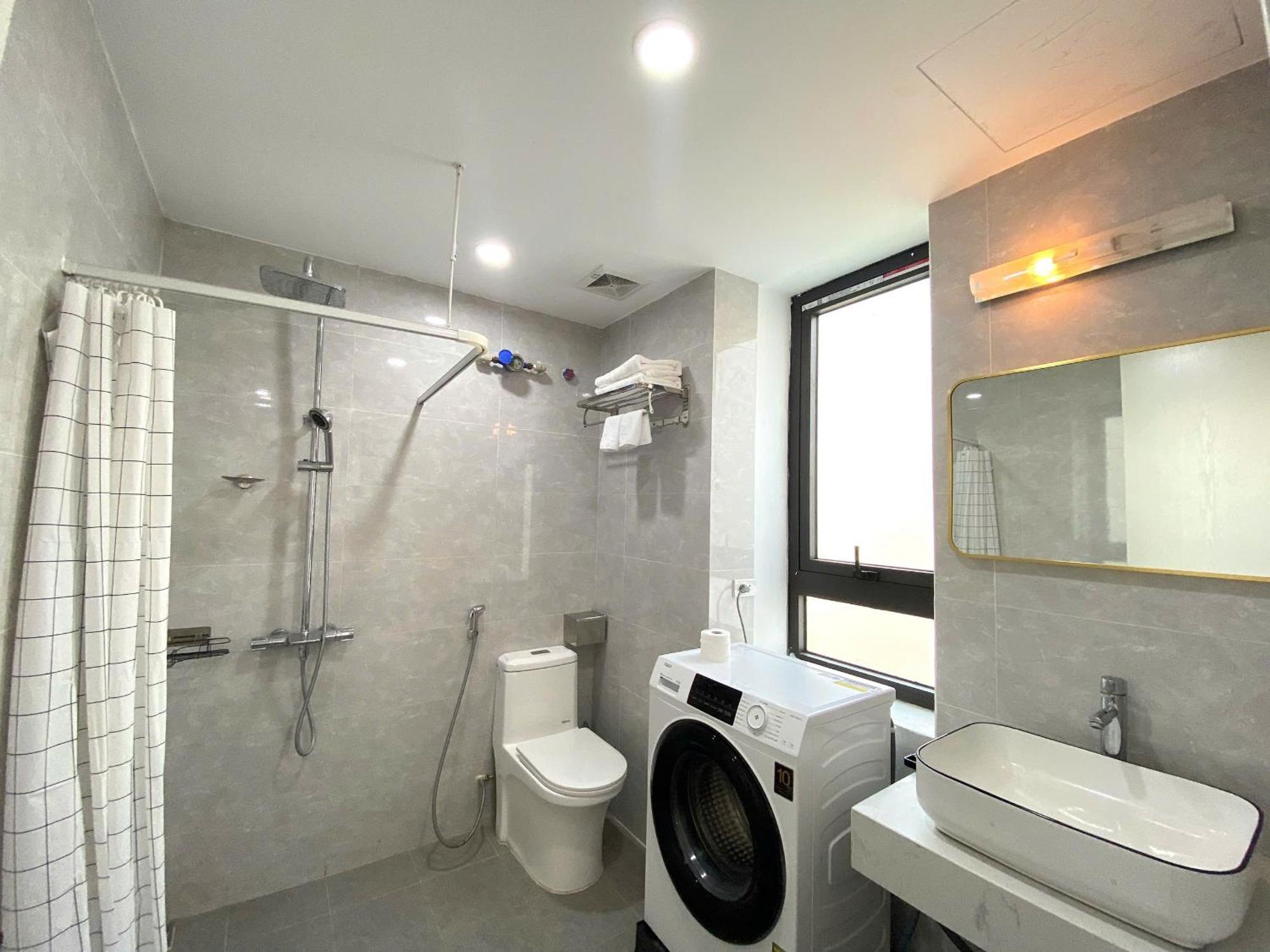 Luxe Paradise Residence 76 To Ngoc Van Hanoi Exterior photo