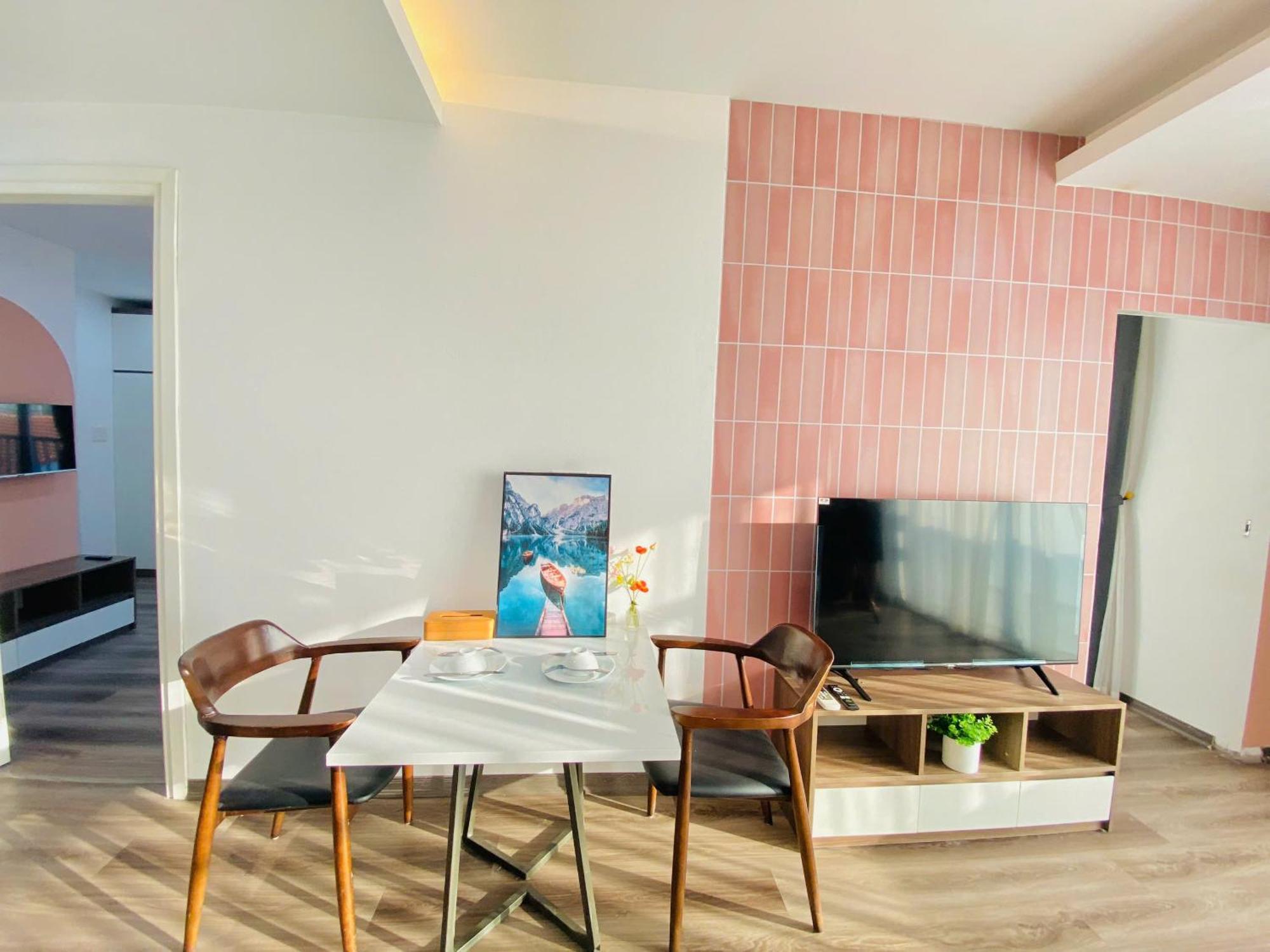Luxe Paradise Residence 76 To Ngoc Van Hanoi Exterior photo